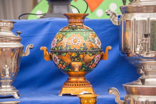 唐三彩工艺品 历史传承与当代创作的困惑